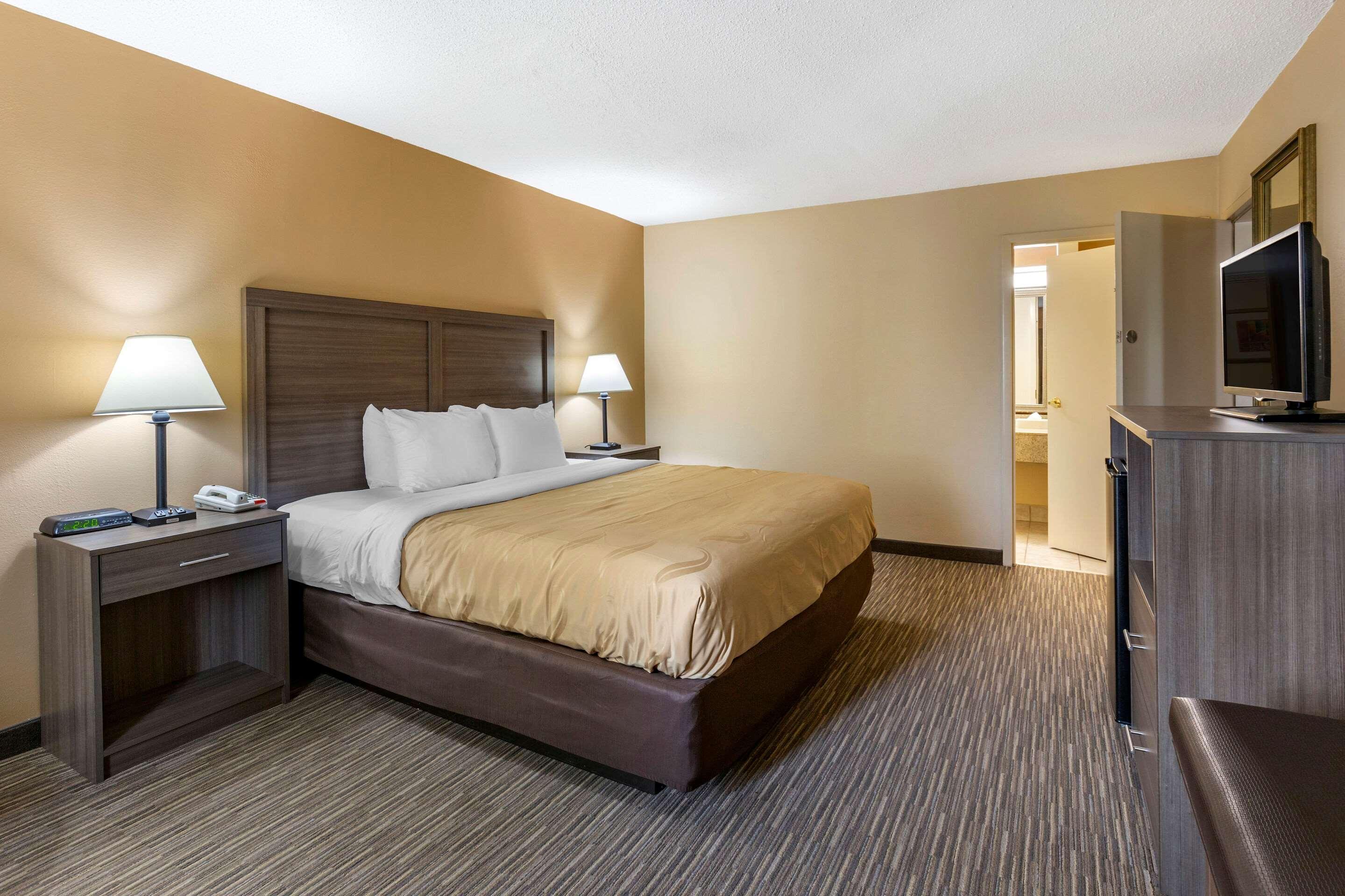 Quality Inn & Suites Hanes Mall Winston-Salem Eksteriør bilde