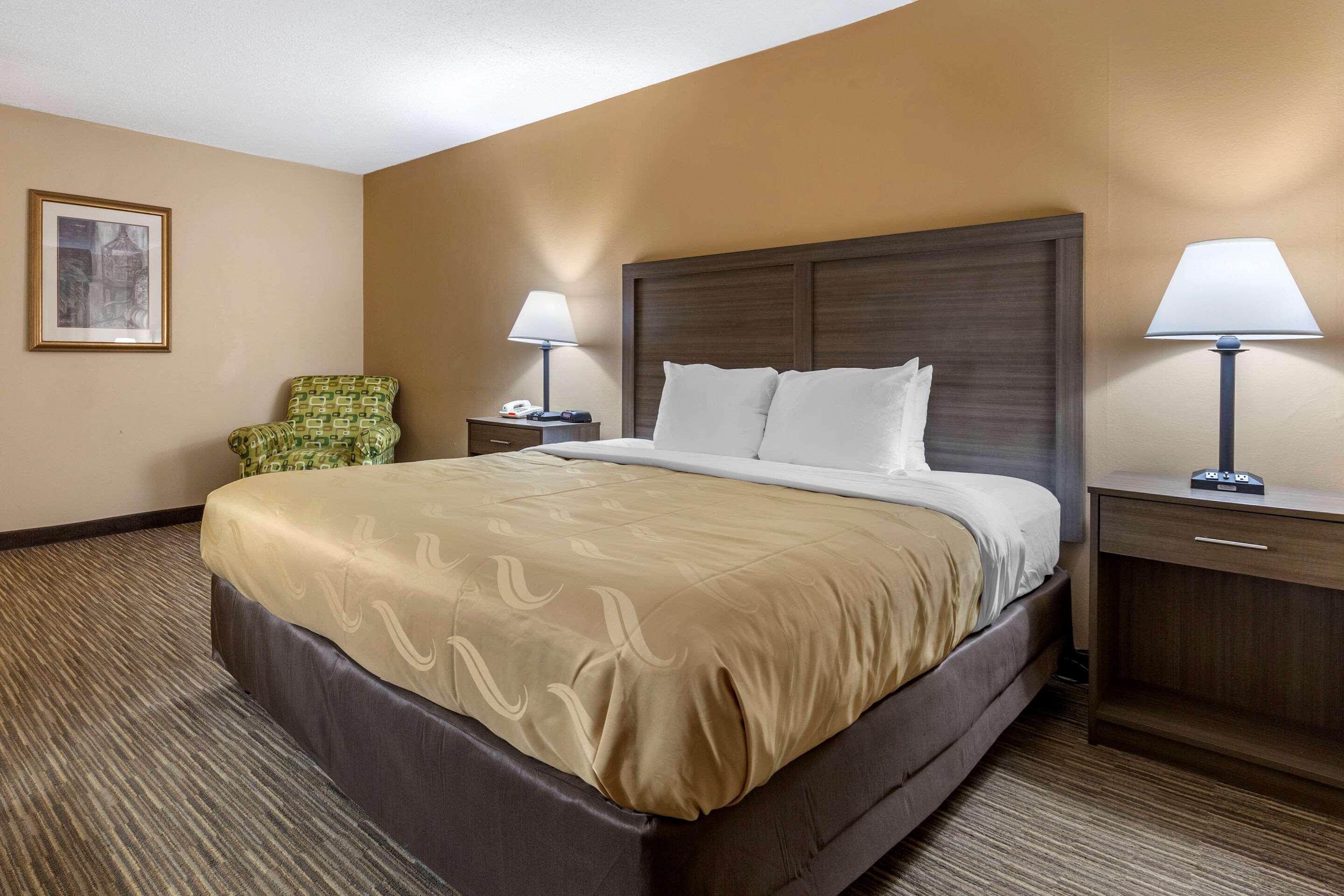 Quality Inn & Suites Hanes Mall Winston-Salem Eksteriør bilde