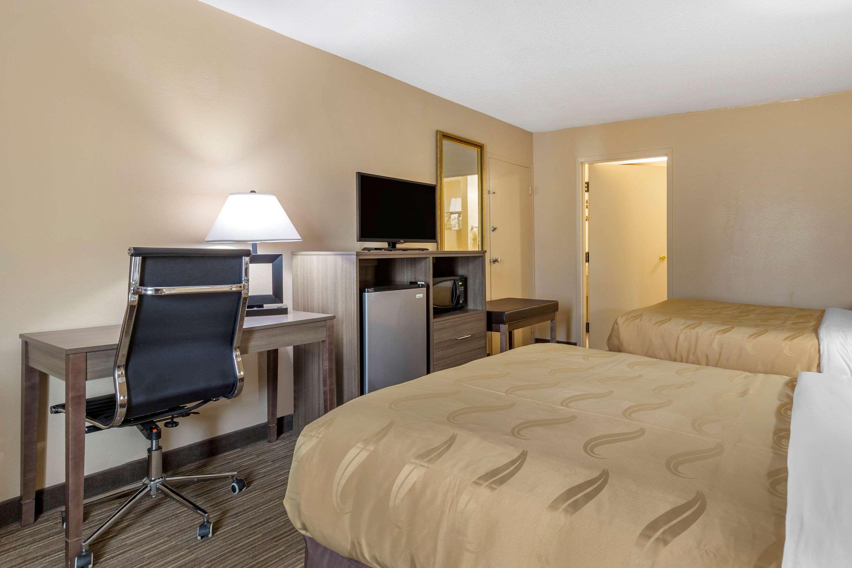 Quality Inn & Suites Hanes Mall Winston-Salem Eksteriør bilde