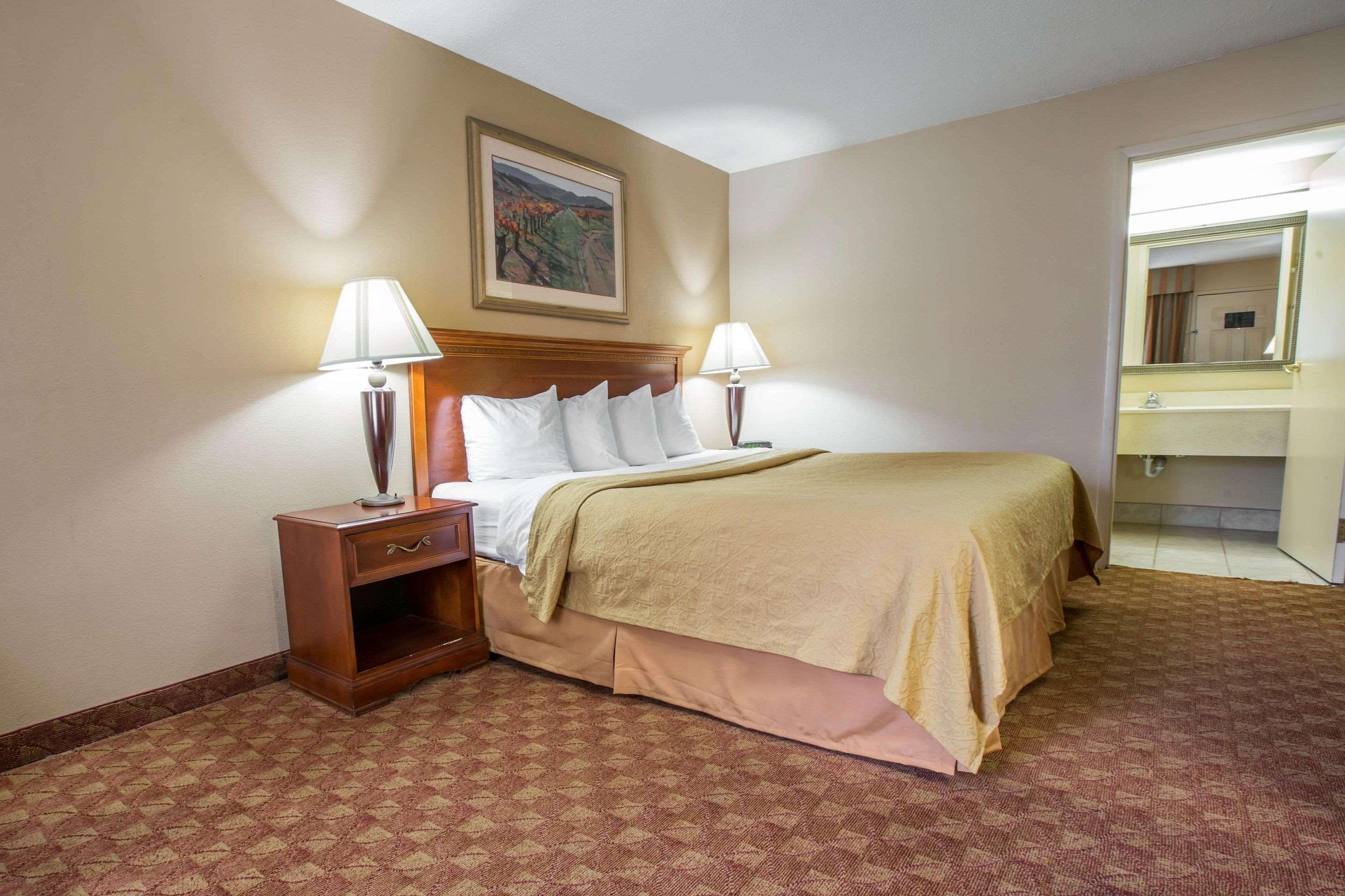 Quality Inn & Suites Hanes Mall Winston-Salem Eksteriør bilde