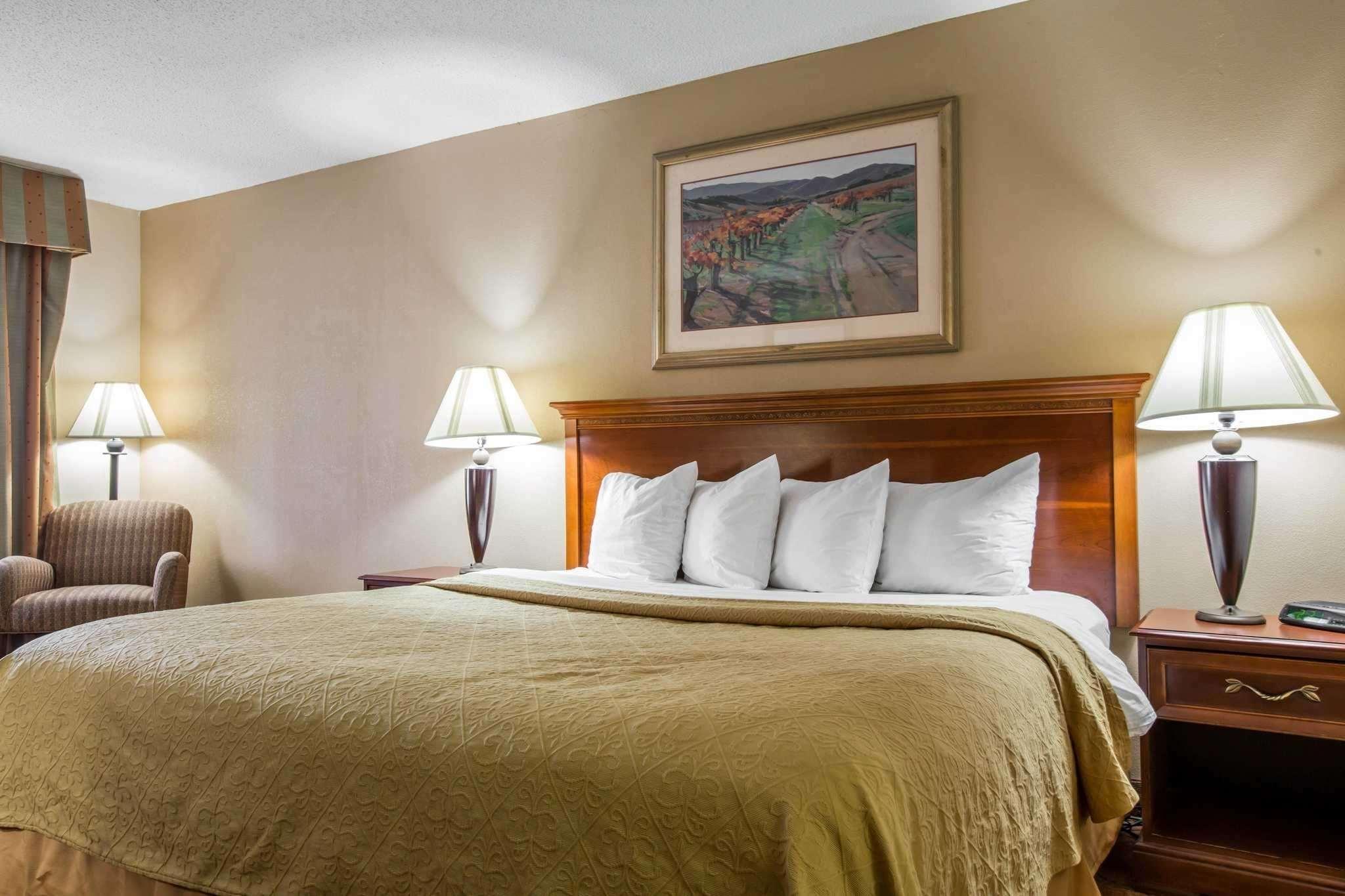 Quality Inn & Suites Hanes Mall Winston-Salem Eksteriør bilde