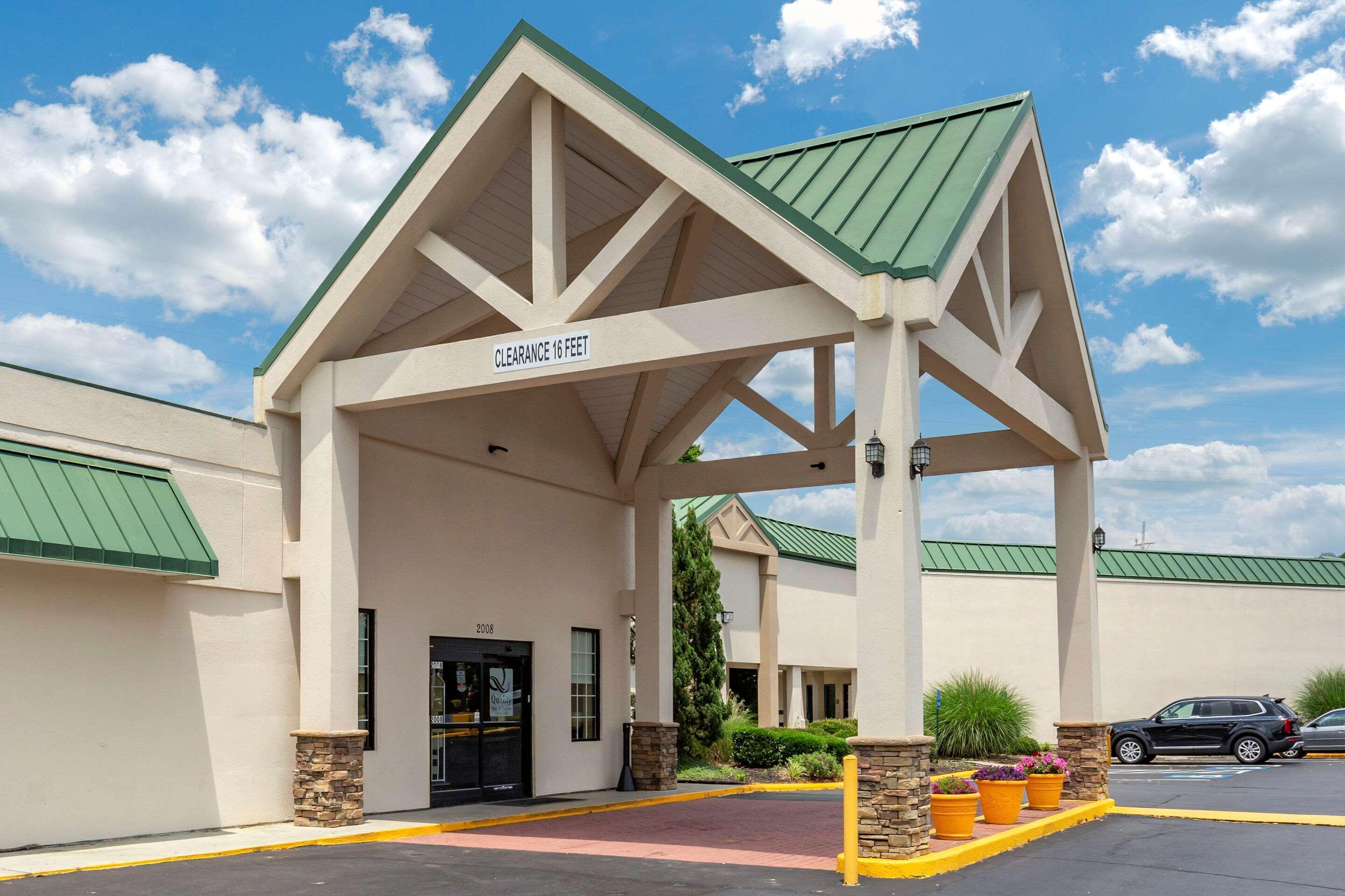 Quality Inn & Suites Hanes Mall Winston-Salem Eksteriør bilde
