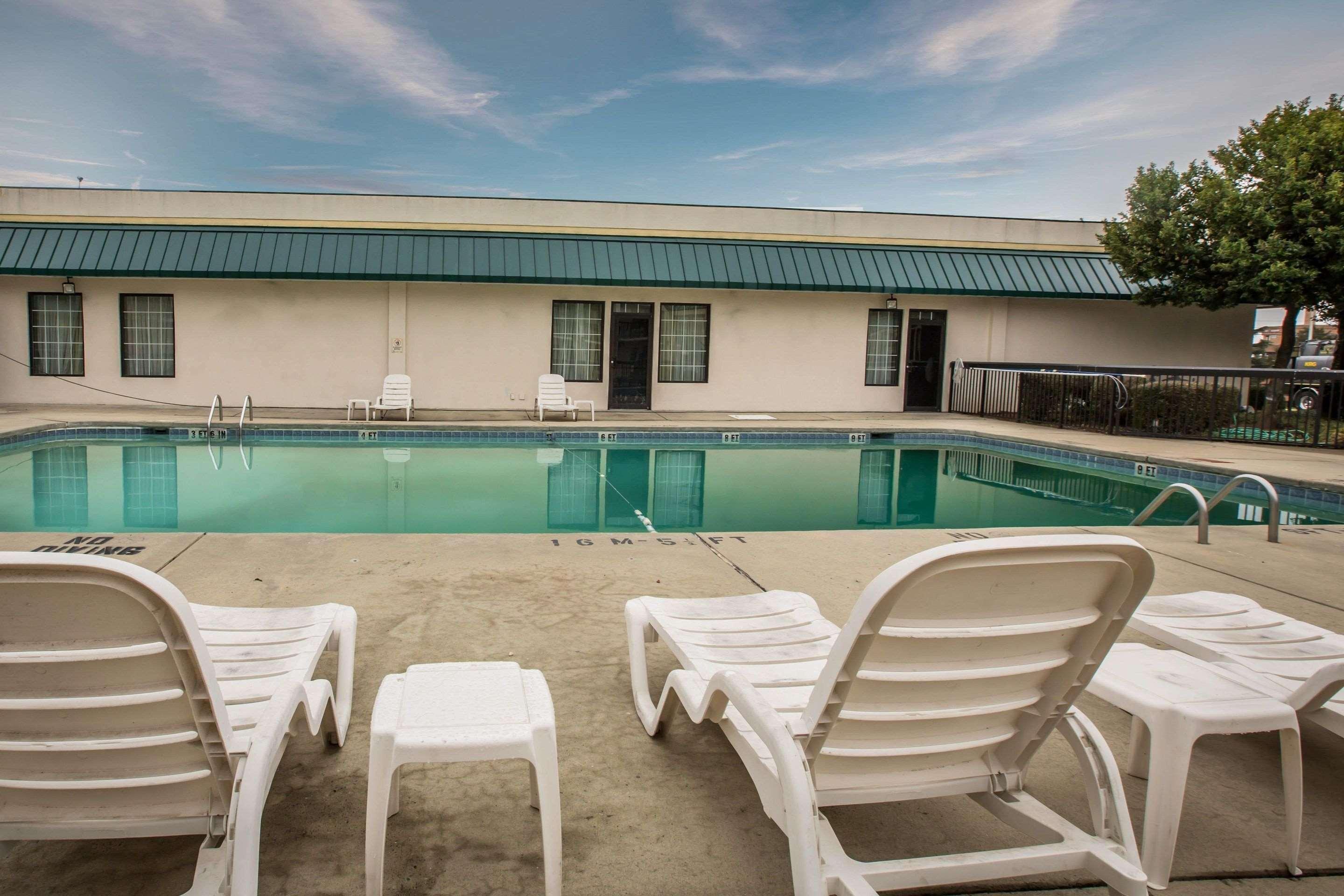 Quality Inn & Suites Hanes Mall Winston-Salem Eksteriør bilde